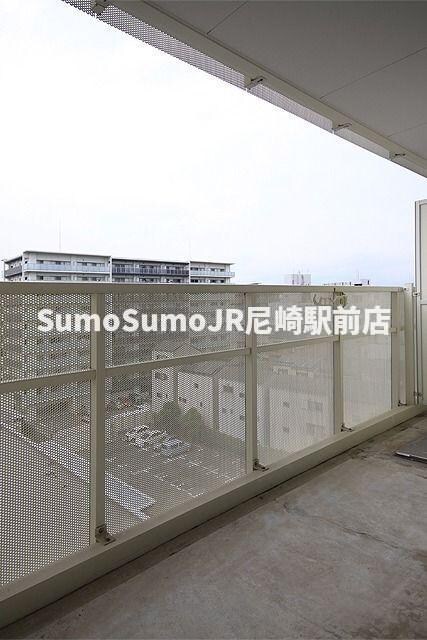 物件内観写真19　(バルコニーがあります)