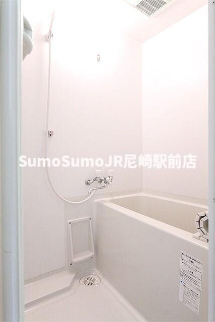 物件内観写真22　(落ち着いた空間のお風呂です)