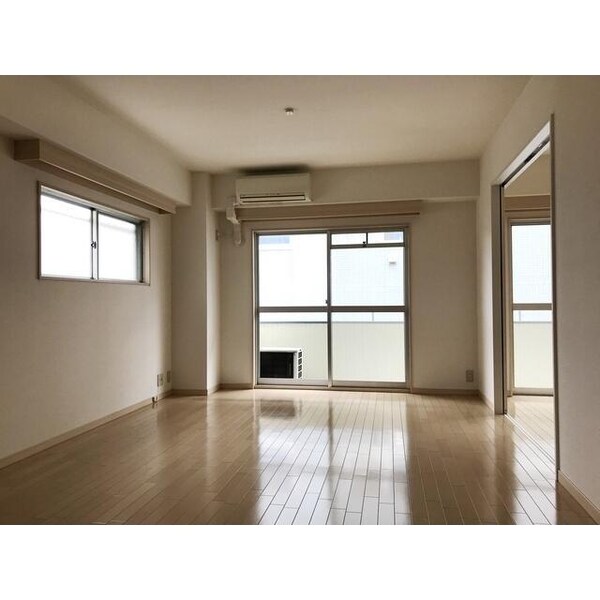 居室( )