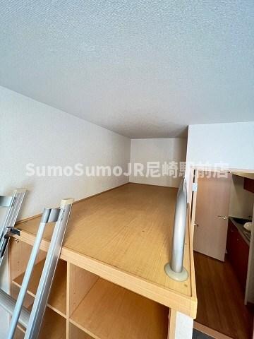 物件内観写真8　(使い勝手のいい寝室です)