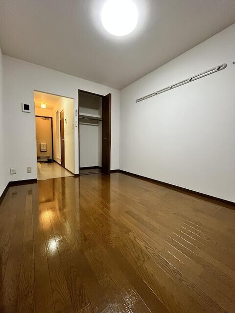 物件内観写真3　( )