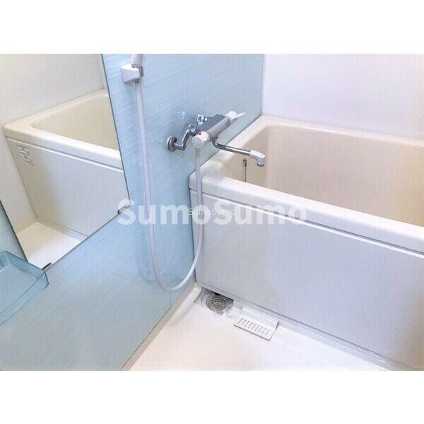 物件内観写真9　(落ち着いた空間のお風呂です)