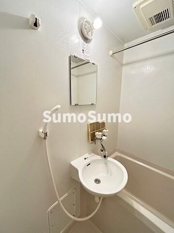 物件内観写真9　(脱衣スペースもあります)