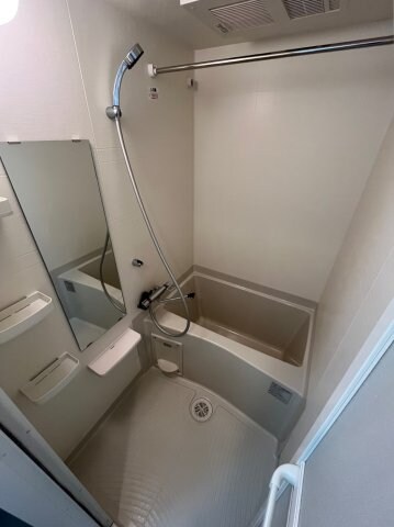 物件内観写真8　(日々の暮らしに欠かせないお風呂です)