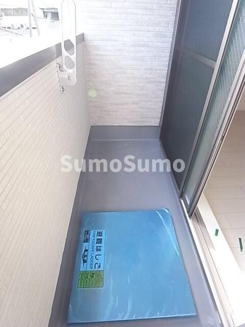 物件内観写真10　(落ち着いた時間を過ごせるバルコニーです)