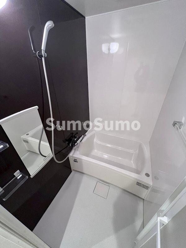 物件内観写真10　(きれいなお風呂です)