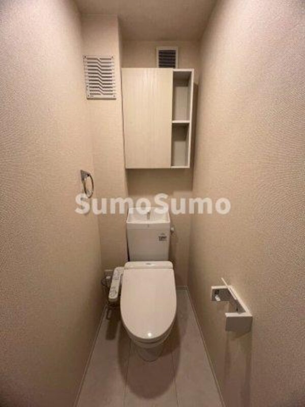 トイレ(コンパクトで使いやすいトイレです)