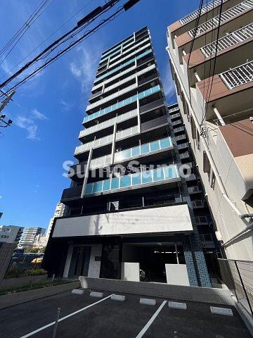 物件外観写真1　(おしゃれな外観です)