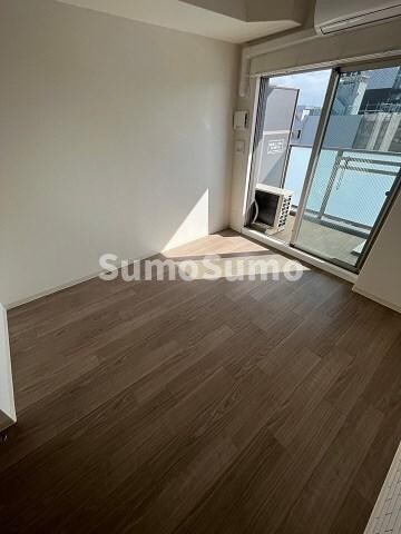 物件内観写真6　(おしゃれな居間です)