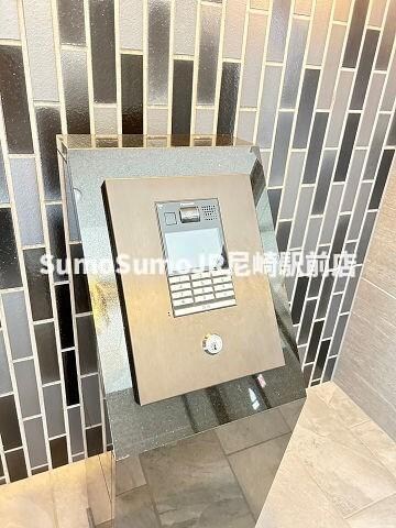 物件外観写真2　(外観は落ち着いています)