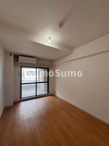 物件内観写真7　(使いやすい居間です)