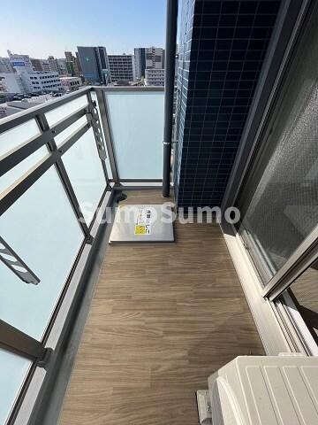 物件内観写真10　(広々としたバルコニーです)