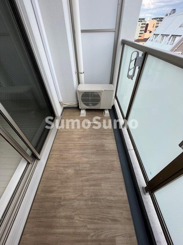 物件内観写真9　(お洗濯にも便利なバルコニー付き)