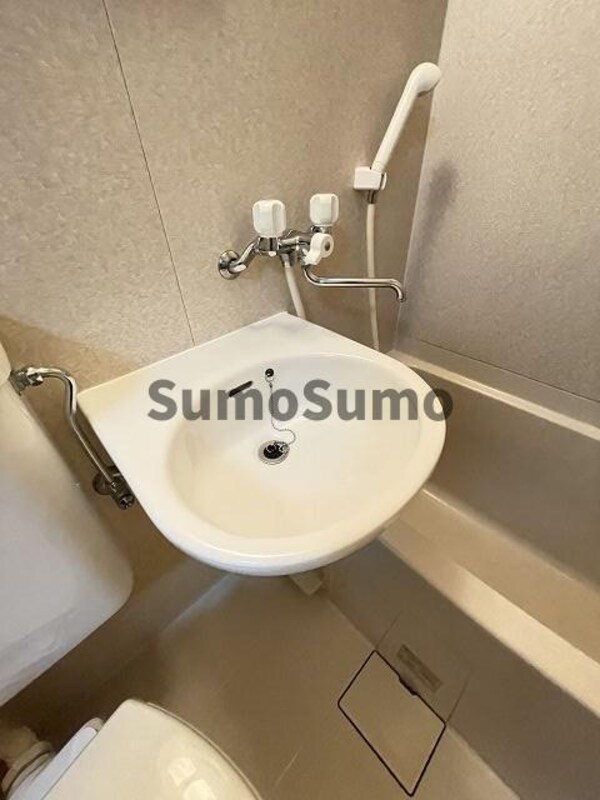 洗面・脱衣所(お風呂で日々の疲れを落としましょう)