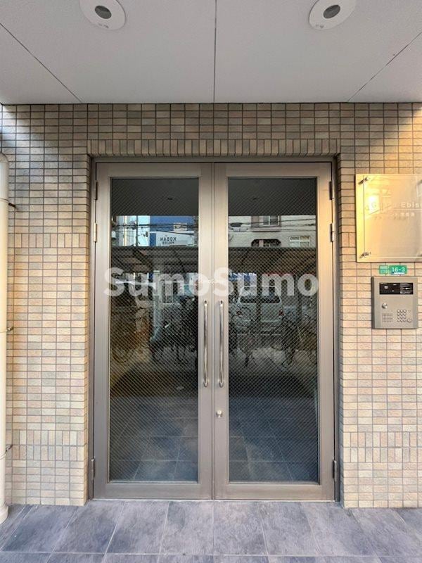 エントランス(落ち着いたエントランスです)
