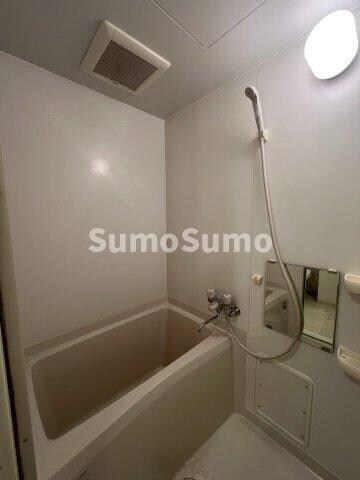 物件内観写真9　(コンパクトで使いやすいお風呂です)