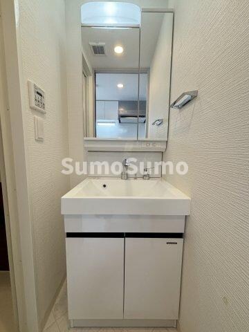 物件内観写真11　(スペースが確保できる洗面所です)