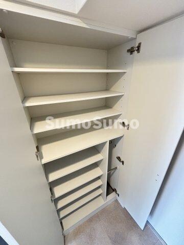 物件内観写真12　(こまごまとしたものを収納できそうですね)