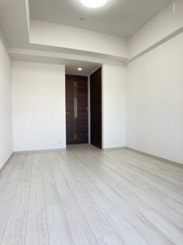 物件内観写真7　(使い勝手のいい寝室です)