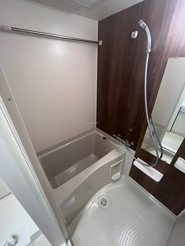 物件内観写真8　(日々の暮らしに欠かせないお風呂です)