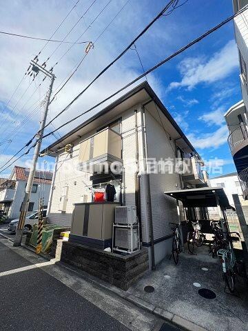 物件外観写真1　(外観もきれいです)