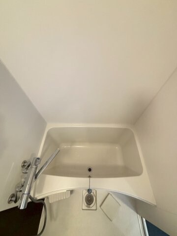 物件内観写真18　(コンパクトで使いやすいお風呂です)