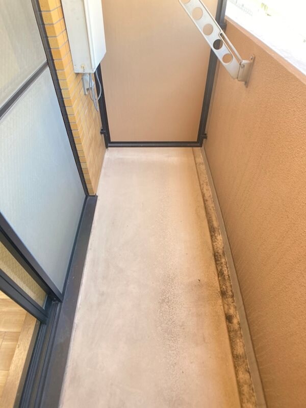 物件内観写真10　(陽当たり良好なバルコニーです)