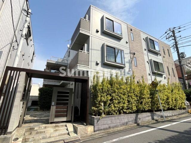 物件外観写真1　(建物外観を気になさる方へ、見た目の良い物件です)