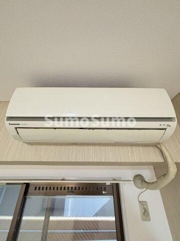 物件内観写真18　(落ち着いたエントランスです)