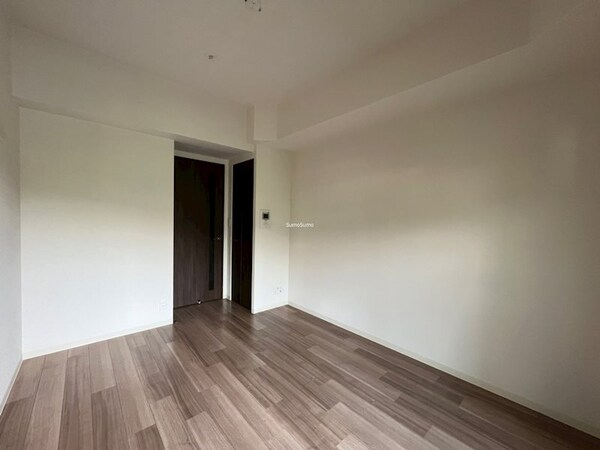 居室(ゆったり過ごせる居間です)