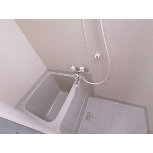 物件内観写真9　(コンパクトで使いやすいお風呂です)