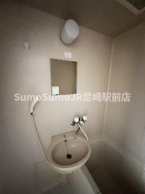 物件内観写真9　(忙しい朝には欠かせない洗面所です)