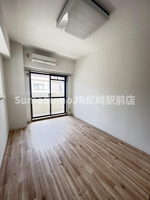 物件内観写真15　(使いやすいリビングです)