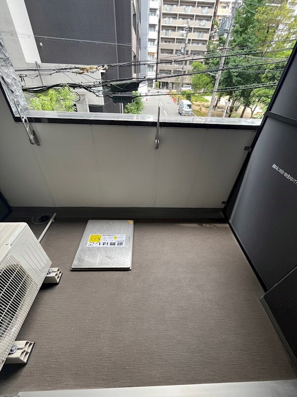 物件内観写真10　(お洗濯にも便利なバルコニー付き)