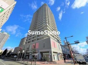 ラヴェール尼崎外観写真
