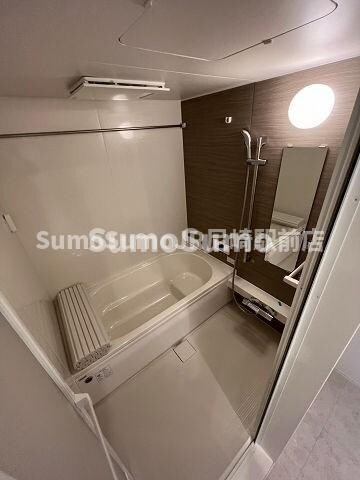 物件内観写真8　(コンパクトで使いやすいお風呂です)