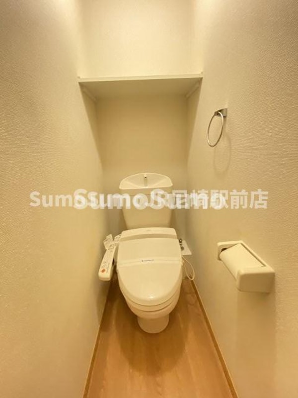 トイレ(シンプルで使いやすいトイレです)