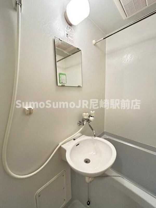 洗面・脱衣所(コンパクトで使いやすい洗面所)
