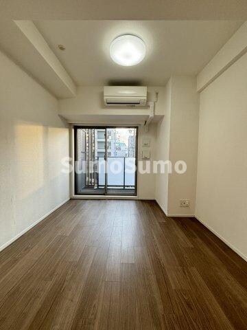 物件内観写真3　(使いやすい居間です)