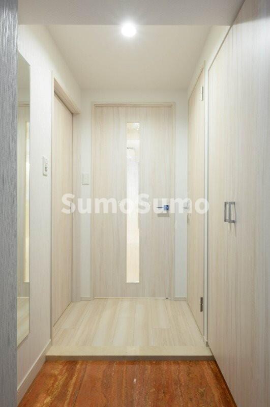 物件内観写真7　(きれいな玄関です)