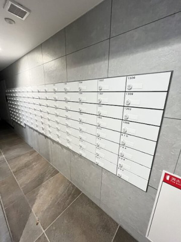 建物設備(こちらの居間で趣味の時間をお楽しみください)