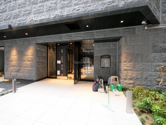 物件外観写真2　(建物の内部です)