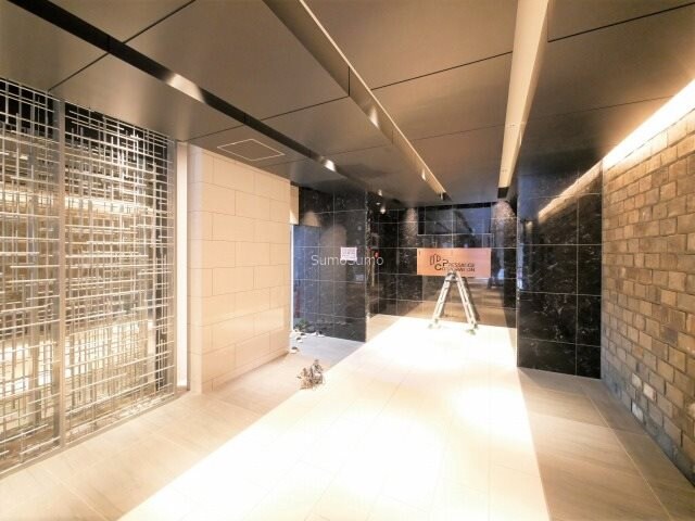 物件外観写真3　(ロビーです)