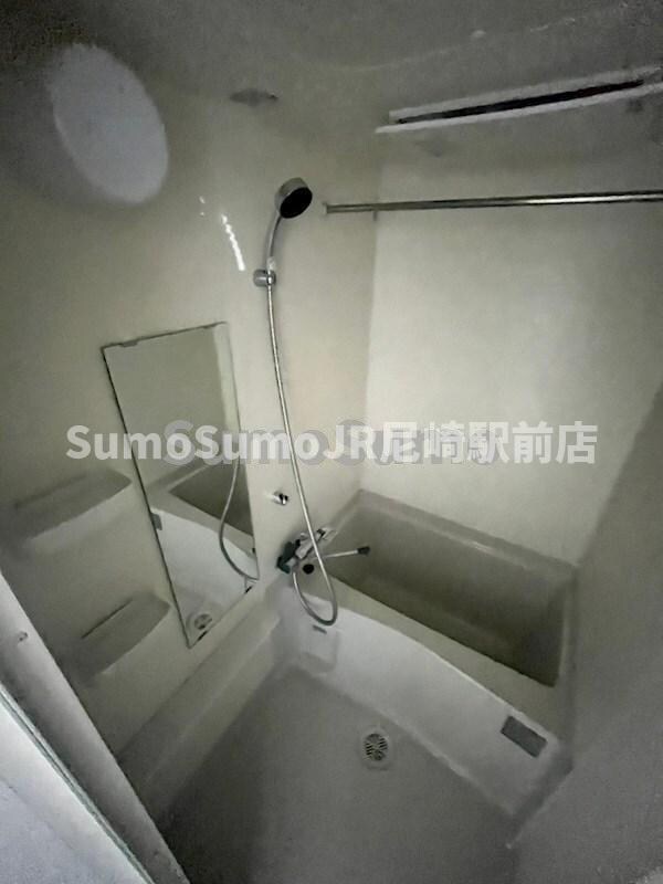 浴室(きれいなお風呂です)