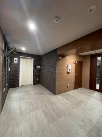 物件外観写真3　(ロビーです)