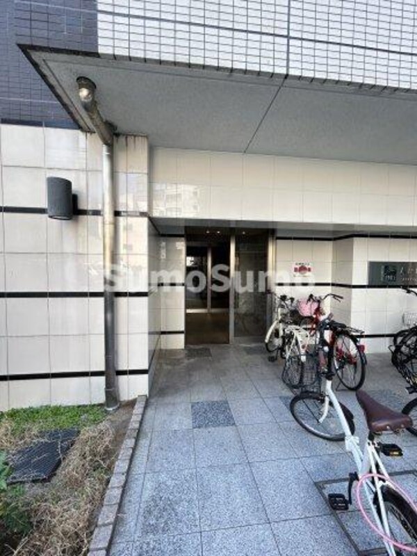 エントランス(清潔なエントランスです)