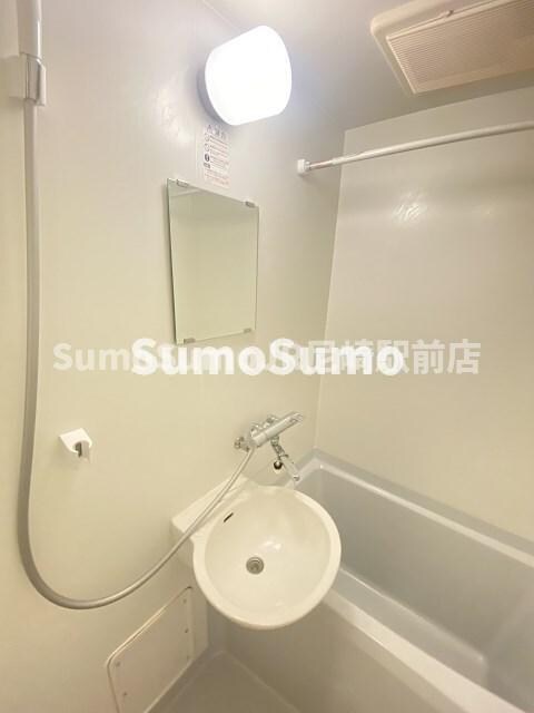 物件内観写真9　(使いやすい洗面所です)