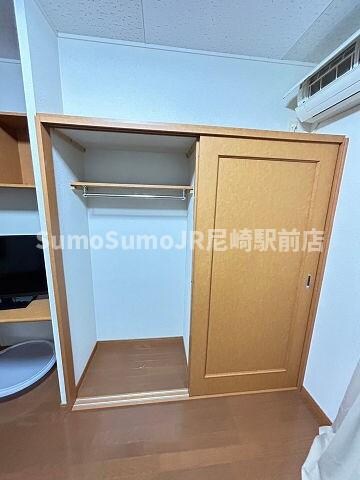 物件内観写真13　(収納スペース豊富です)