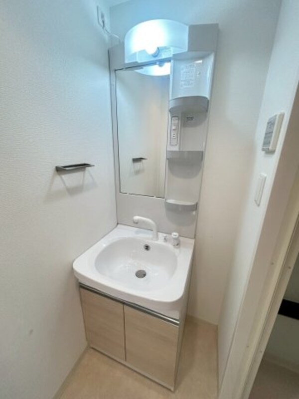 洗面・脱衣所(コンパクトで使いやすい洗面所)