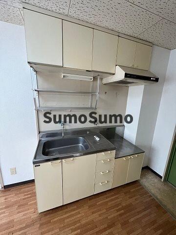 物件内観写真5　(キッチンでお料理をお楽しみください)